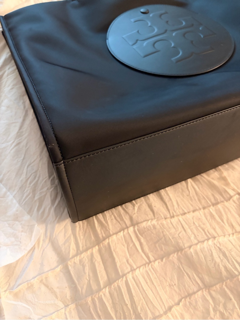 Tory Bury Ella tote (large) Black nylon Tote Bag - Picture 4 of 6